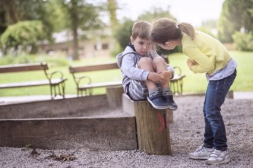 Niños hablando